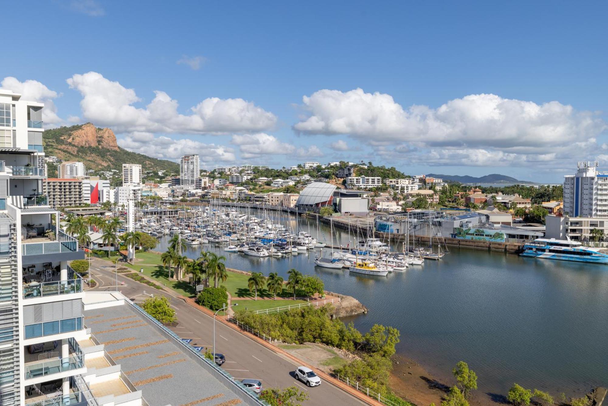 Oaks Townsville Metropole Hotel Exteriér fotografie
