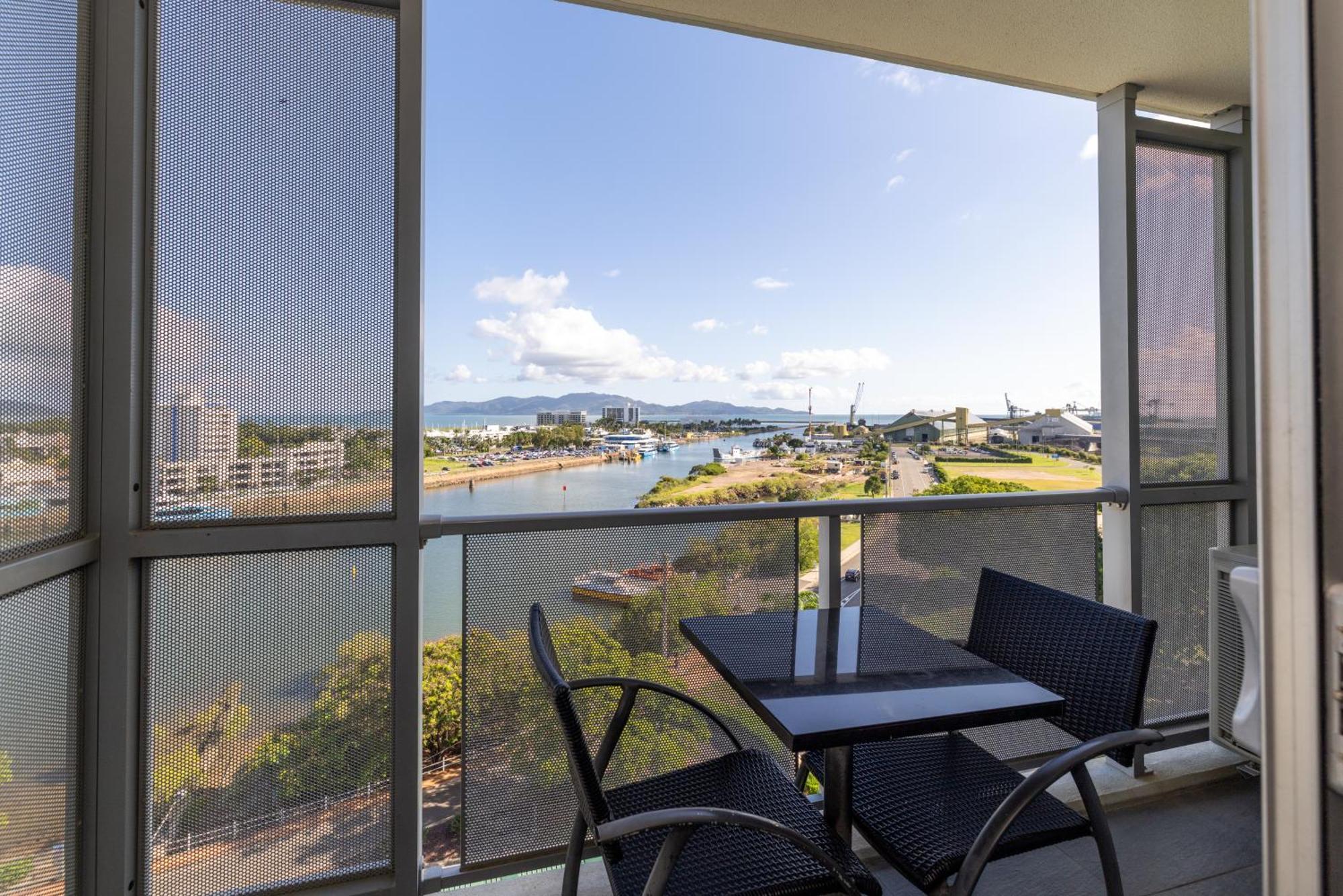 Oaks Townsville Metropole Hotel Exteriér fotografie