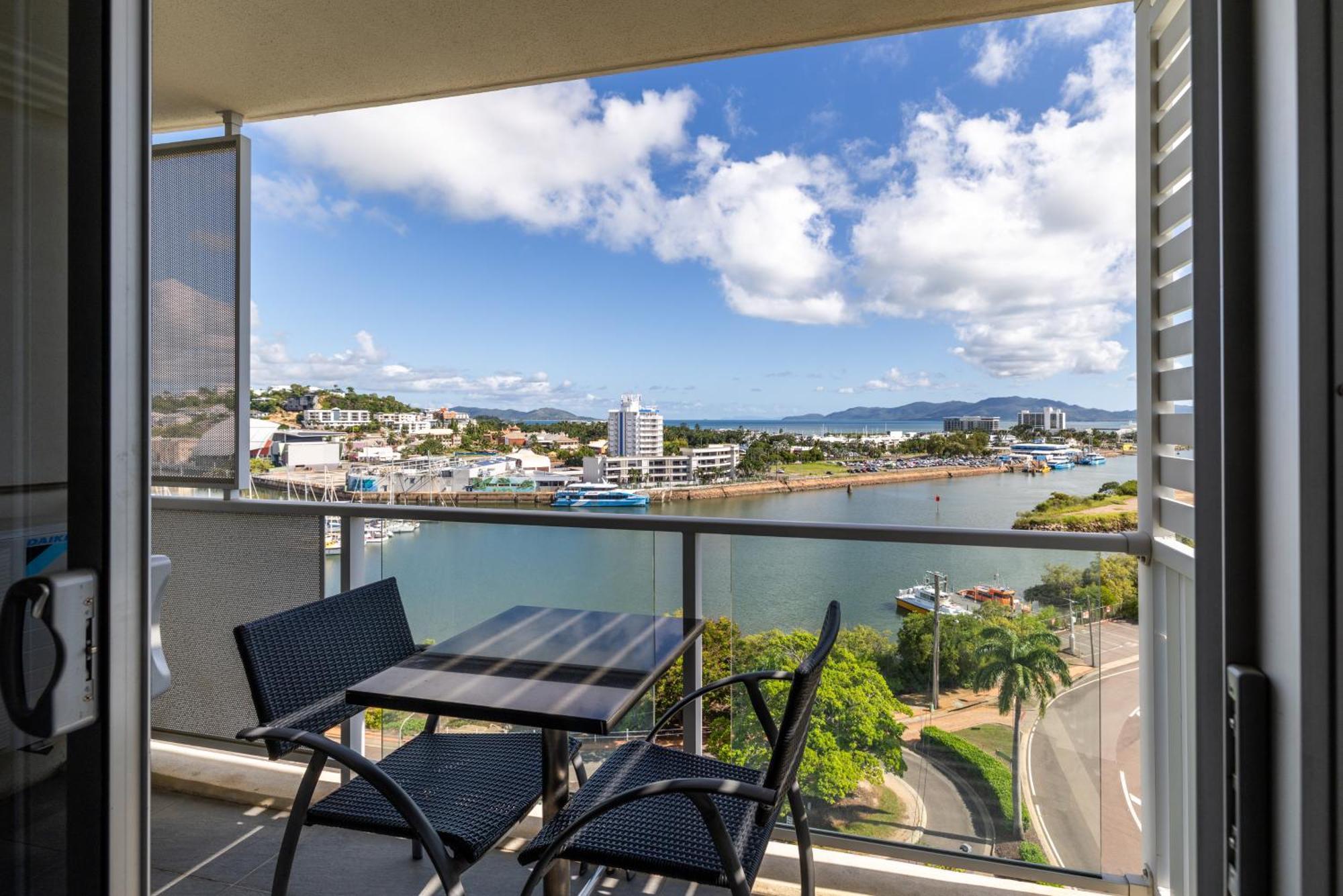 Oaks Townsville Metropole Hotel Exteriér fotografie