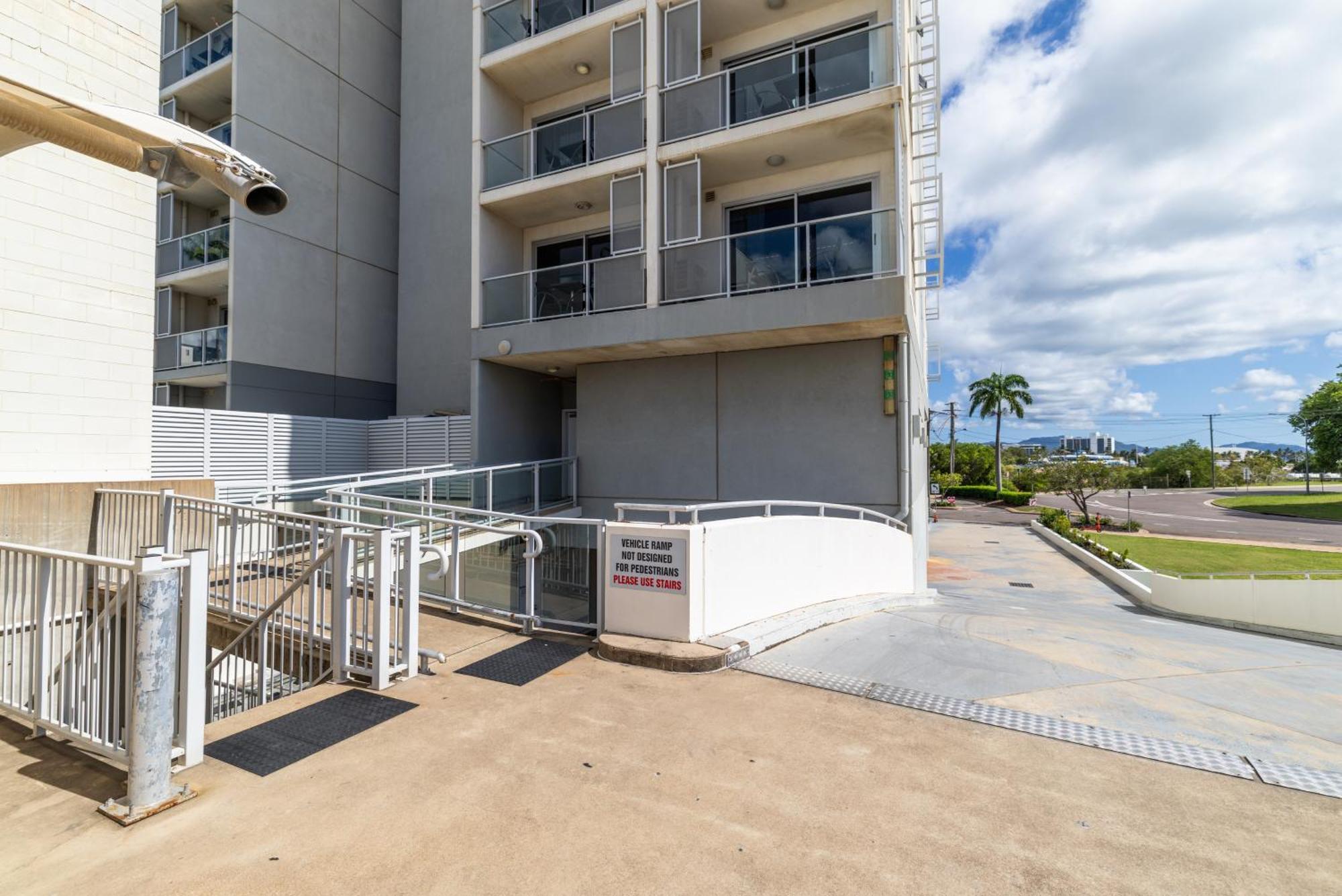 Oaks Townsville Metropole Hotel Exteriér fotografie