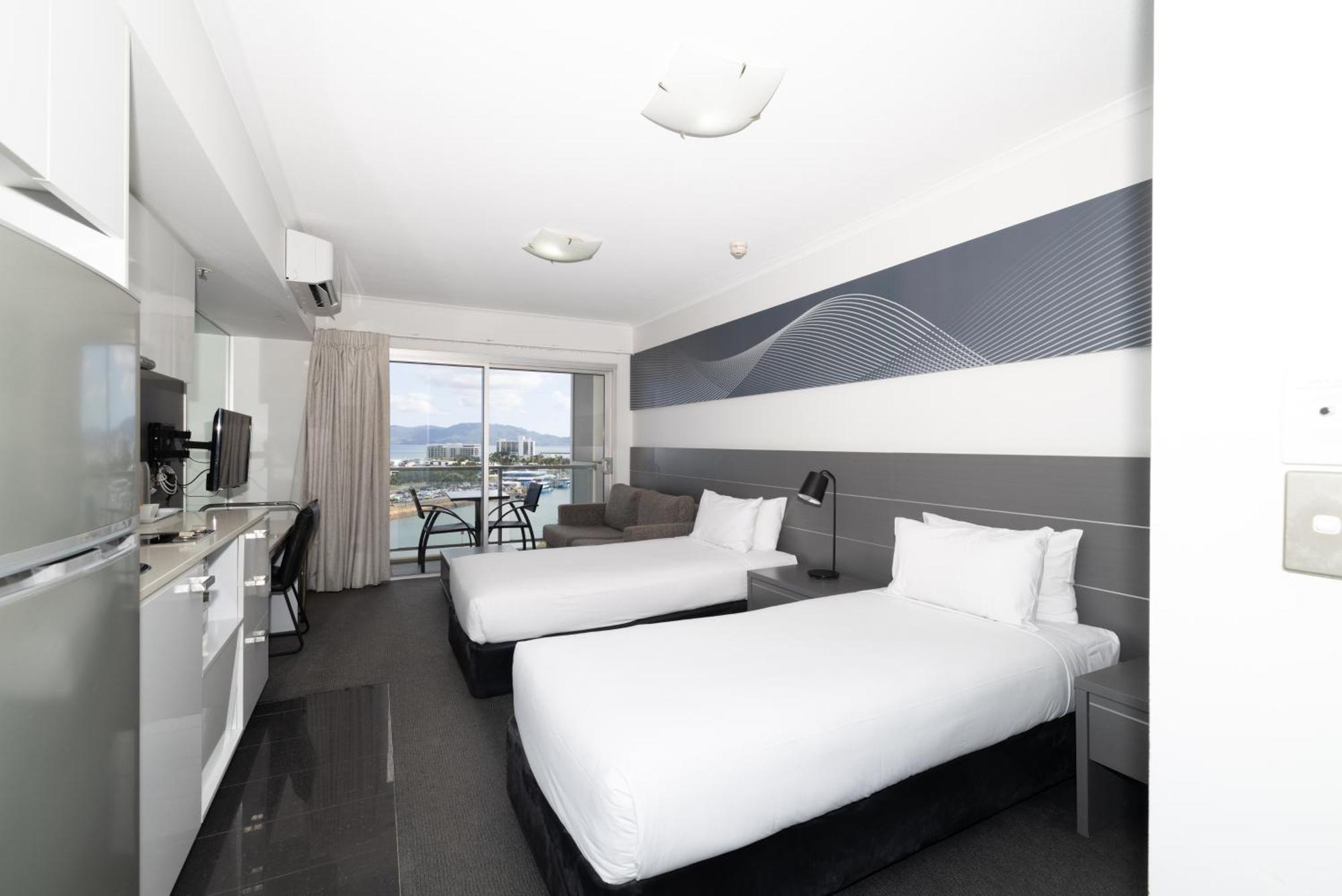 Oaks Townsville Metropole Hotel Exteriér fotografie